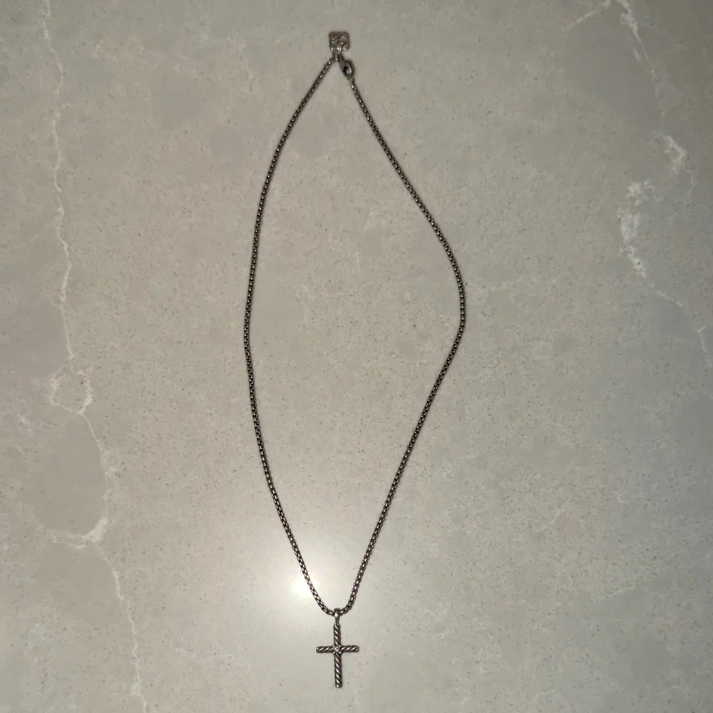 Sterling Silver David Yurman Cable Cross Pendant Necklace - Picture 4 of 7